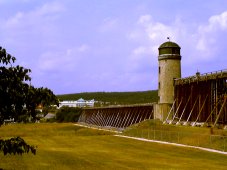 Gradierwerk mit Windm&uuml;hlenturm