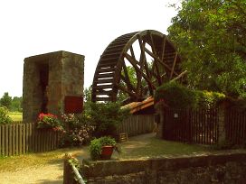 Wasserrad Schwallheim